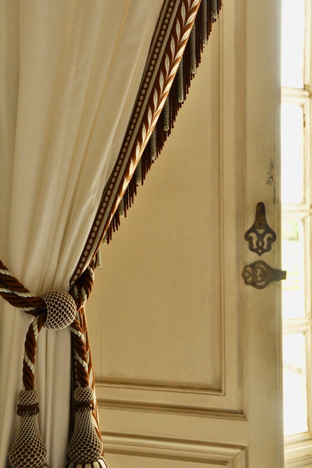 How to Style Velvet Curtains in Living Rooms and Bedrooms Without Overdecorating