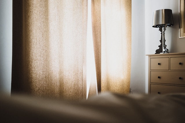 Short Window Curtains: How to Choose 40-Inch, 45-Inch, 48-Inch, and 54-Inch Lengths