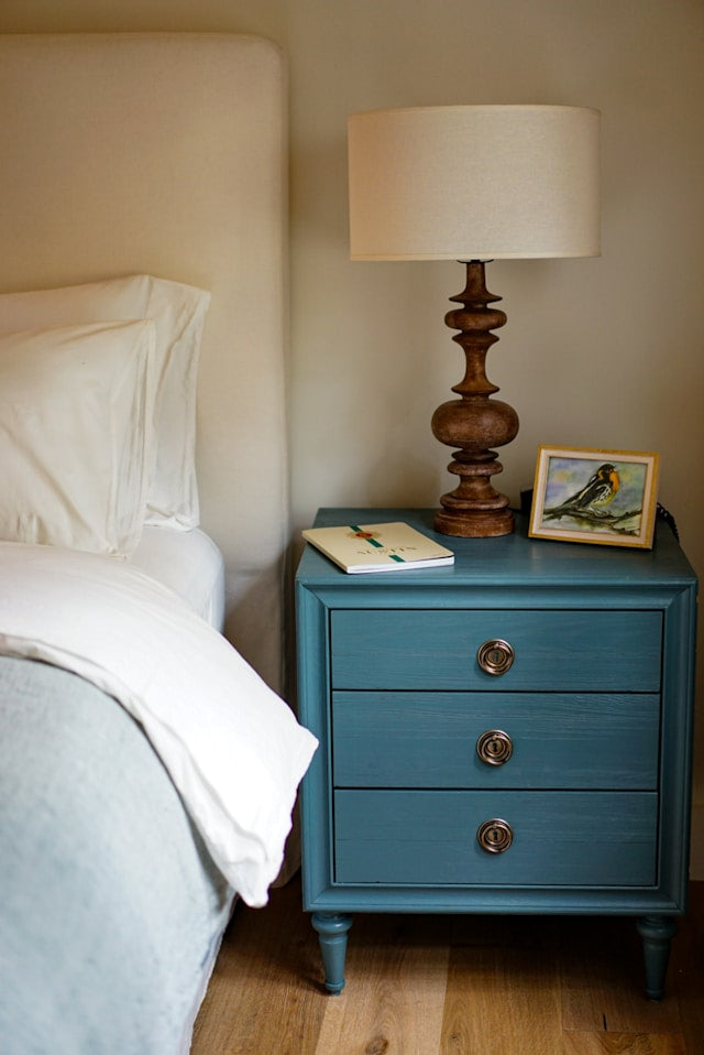 Narrow Nightstands With Charging Stations: A Buying Guide for Small Bedrooms