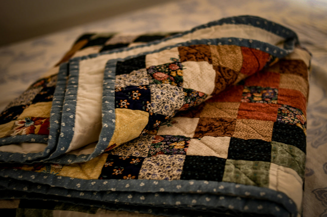 How to Measure Your Bed Before Buying a Quilt or Bedspread Set