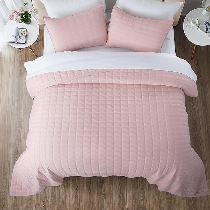 KASENTEX Oversized Queen Quilt Set 102"x106" – Soft Washed 3-Layer Lightweight Bedspread, Minimalist Nordic Design, All-Season Spring & Summer Quilt Set (1 Quilt + 2 Pillow Shams), Blush Pink