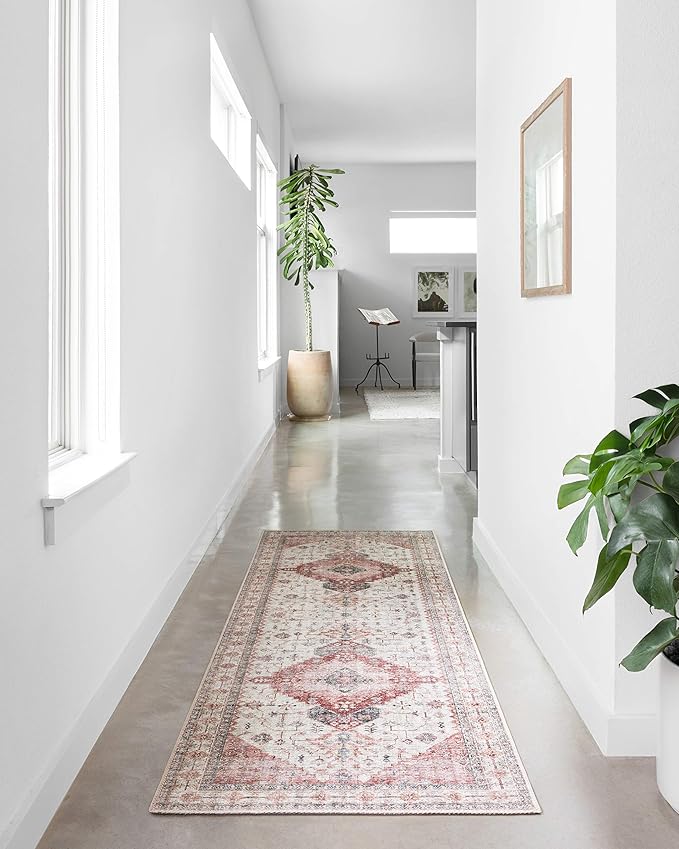 Loloi Skye Collection SKY-02 Ivory/Berry 6'-0" x 6'-0" Round Area Rug