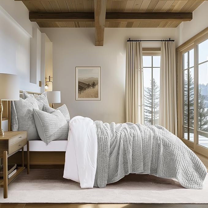 EVERGRACE Velvet Quilt Set King Size, Luxurious Soft Striped Channel Bedding Set, Lightweight Velvet Comforter for All Season, Oversized Bedspread Coverlet with 2 Matching Shams, Frost Gray