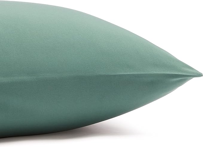 Amazon Basics Lightweight Super Soft Easy Care Wrinkle-Free Breathable Microfiber 3-Piece Bed Sheet Set with 14-Inch Deep Pockets, Twin XL, Emerald Green, Solid
