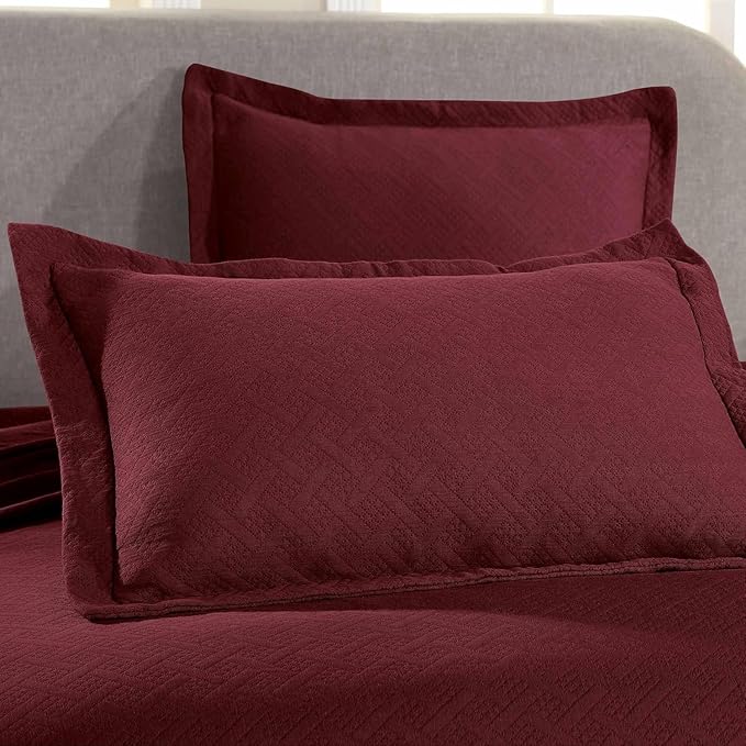 Superior 100% Cotton Basket Weave Bedspread with Shams, All-Season Premium Cotton Matelasse Jacquard Bedding, Quilted-Look Geometric Basket, Full, Garnet