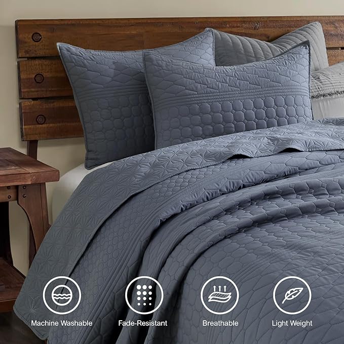 HORIMOTE HOME Steel Blue Queen Size Quilt Set - Soft Microfiber Bedspread with 2 Shams, Lightweight & All-Season Geometric Coverlet for Cozy Bedding
