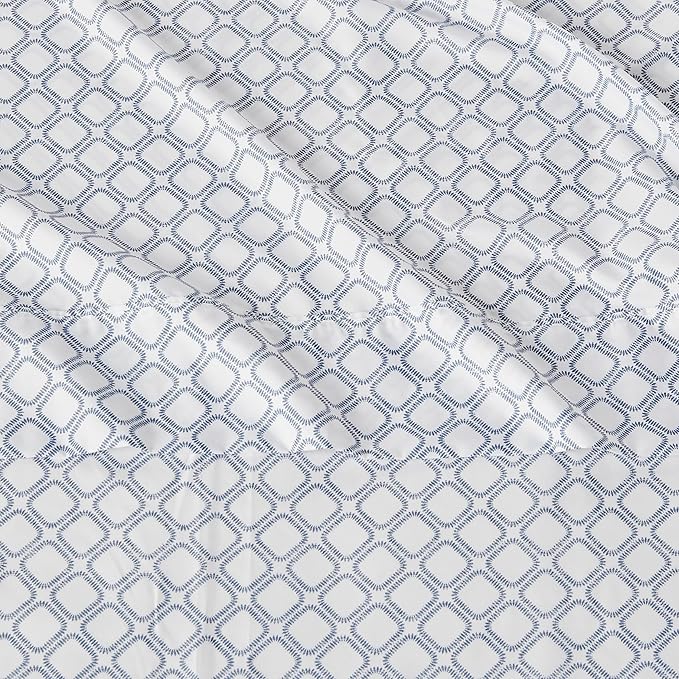 Amazon Basics Lightweight Microfiber 3-Piece Bed Sheet Set, Aqua, Printed, Twin XL
