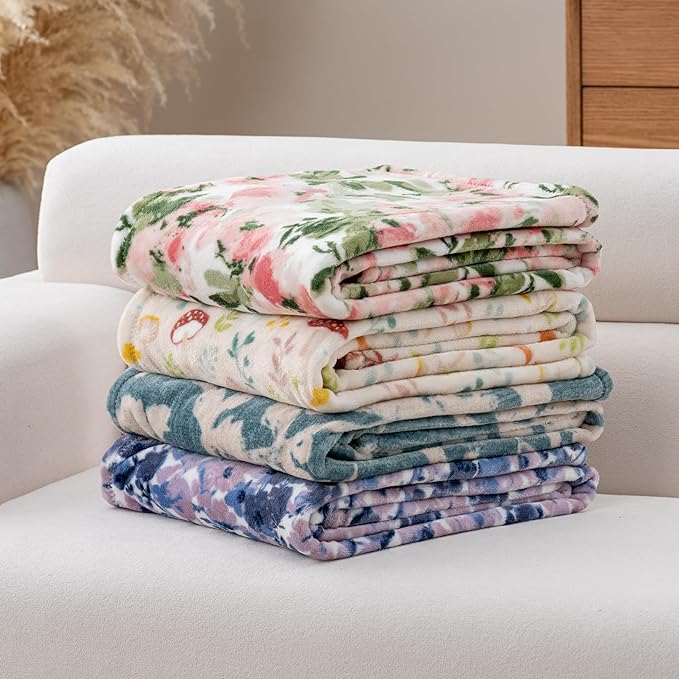 Luxury Printed Fleece Warm Blanket, Soft Lightweight Velvety Plush Throw for Couch and Bed, Cozy Comfy for All Seasons(Ivory Pink Flowers, 108×90 Inches)